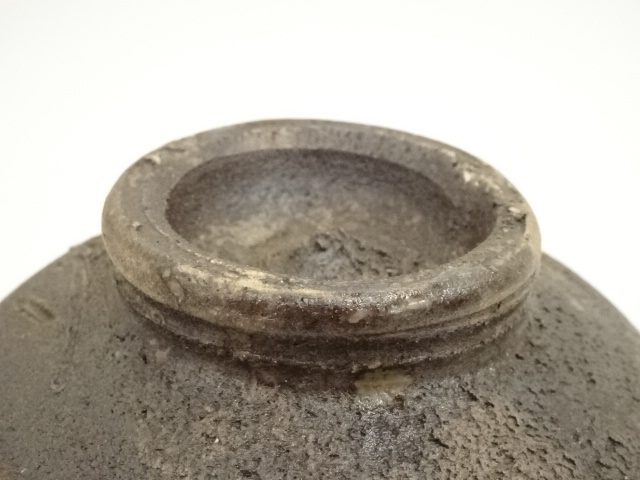 谷口祥八の伊羅保花入 新品・瀬戸の日展作家・ 谷口祥八の伊羅保花入